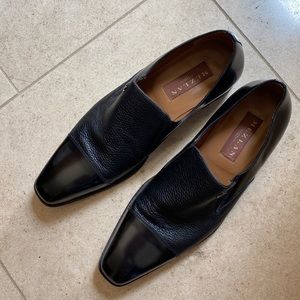 Men’s Mezlan cap toe deerskin loafers 11 1/2